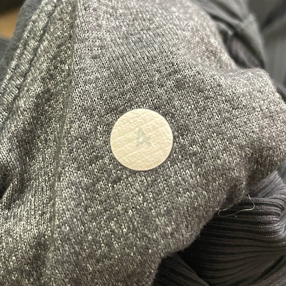 Lululemon jacket - Picture 10 of 12